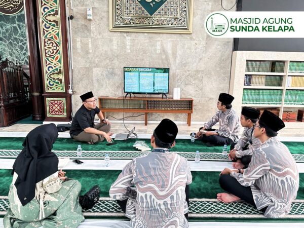 DISKUSI MANAJEMEN MASJID, ISLAMIC CENTER AL-HASRA KUNJUNGI MASJID AGUNG SUNDA KELAPA DISKUSI MANAJEMEN MASJID, ISLAMIC CENTER AL-HASRA KUNJUNGI MASJID AGUNG SUNDA KELAPA