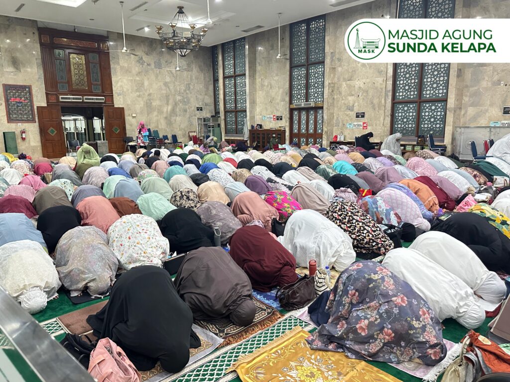 Pelaksanaan Sholat Tasbih di Masjid Agung Sunda Kelapa