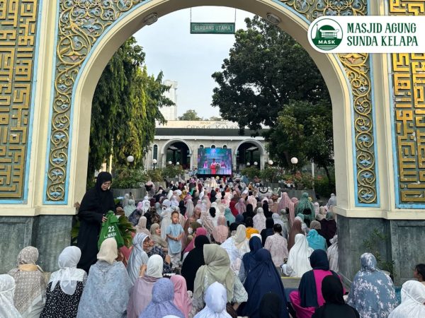 Khusyuk dan Penuh Makna, Pelaksanaan Sholat Idul Adha 1446 H di Masjid Agung Sunda Kelapa Khusyuk dan Penuh Makna, Pelaksanaan Sholat Idul Adha 1446 H di Masjid Agung Sunda Kelapa