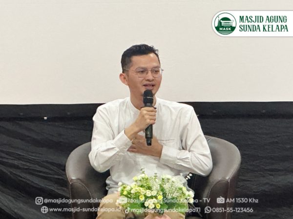 “Movie Time & Discussion” Bersama Penulis Kang Abay, Agenda Spesial Kelas Pra Nikah Masjid Agung Sunda Kelapa Angkatan 3 “Movie Time & Discussion” Bersama Penulis Kang Abay, Agenda Spesial Kelas Pra Nikah Masjid Agung Sunda Kelapa Angkatan 3
