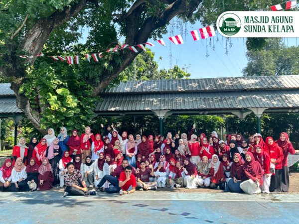 Semarak Kemerdekaan RI ke-80, Kelas Pra Nikah Masjid Agung Sunda Kelapa Angkatan 3 Gelar Upacara Hingga Lomba Estafet Gundu Semarak Kemerdekaan RI ke-80, Kelas Pra Nikah Masjid Agung Sunda Kelapa Angkatan 3 Gelar Upacara Hingga Lomba Estafet Gundu