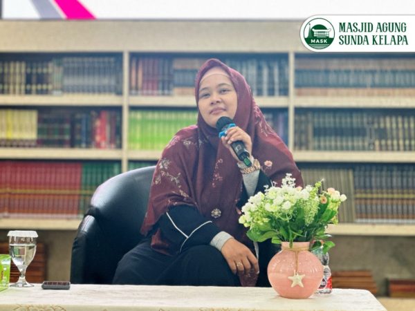 Membahas “Hukum Percintaan dan Pernikahan” bersama Ustadzah Aini Aryani, Lc. Sesi IV Kelas Pra Nikah Angkatan 3 Masjid Agung Sunda Kelapa Membahas “Hukum Percintaan dan Pernikahan” bersama Ustadzah Aini Aryani, Lc. Sesi IV Kelas Pra Nikah Angkatan 3 Masjid Agung Sunda Kelapa